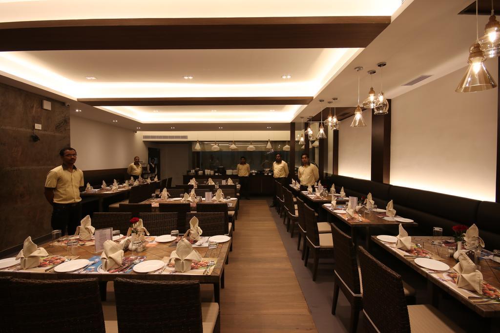 Khanna Fiesta Vellore Luaran gambar
